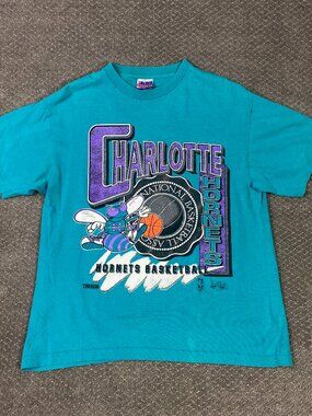 Vintage 90s Charlotte Hornets T Shirt Mens Large Fits Medium Trench Basketball